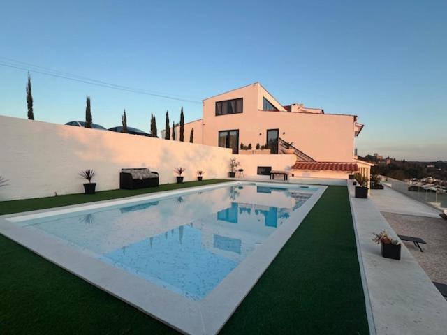 Vila Pombal Tomar Apartments - Pool & City Views Exterior photo